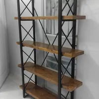 استند چوبی