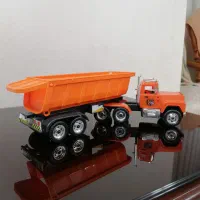 ماشین اسباب بازی