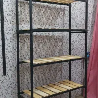 طبقه چوب و فلز