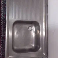 سینک خیلی کم کار.تمیز بدون هیچ خشی