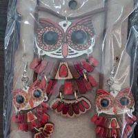 گردنبند و گوشواره چوبی