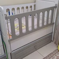 تخت نوزاد|تخت و صندلی بچه|تهران, اتابک|دیوار