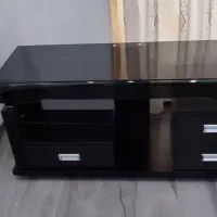 میز تلویزیون شیشه ای