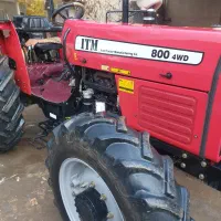 تراکتور ۸۰۰ مدل ۴۰۰ با ادوات در حد