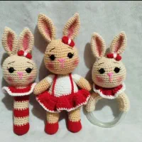 عروسک و سبدهای تریکو