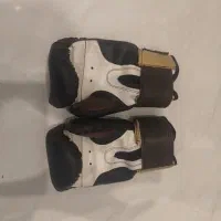 دستکش بوکس و کیک بوکس