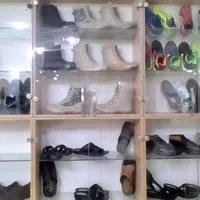 استخدام کارگر ساده خانم و آقا در کارخانه تولید کفش