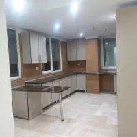 اشرفی ۸۱ متر ۲ خواب فول