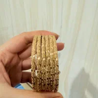 طلا ۱۰۰ بالای تابلو