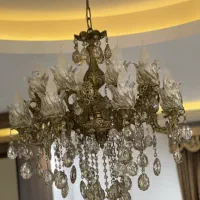 لوستر۱۶ شعله برنجی|لوستر و چراغ آویز|رشت, ساغری سازان|دیوار