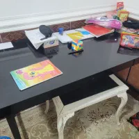 میز تحریر و کامپیوتر