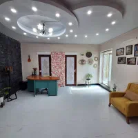 تمایل به همکاری با ناخنکار و انجام لیفت مژه ابرو