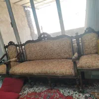 مبل راحتی و طرح سلطنتی