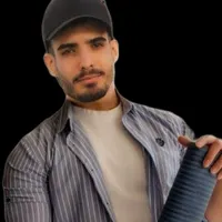 نصب کاغذ دیواری و اجرای میکروسمنت|خدمات پیشه و مهارت|اصفهان, جامی|دیوار