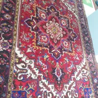 فرش دستبافت ۶ متری هریس تبریز رنگ زمینه لاکی