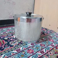 یخدان قدیمی سرسفره بزرگ