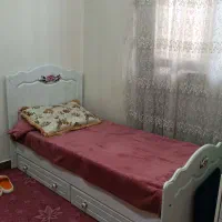 تخت نوجوان