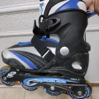 کفش اسکیت مدل Roadblade