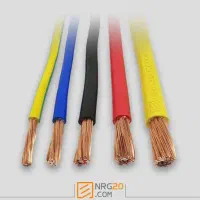 سیم و کابل باقی مانده از ساخت خونه ام