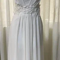 دو عدد لباس مجلسی شکل هم در دورنگ سفید و سبز