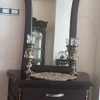 آینه و میز