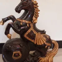 اسب و گل دکوری