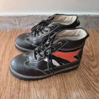 کفش طبی بچگانه برای کف پای صاف