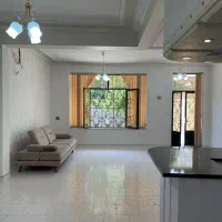 منزل‌ویلایی درب از حیاط/ ابتدای خیابان*‌شقایق