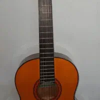 گیتار یاماها c70