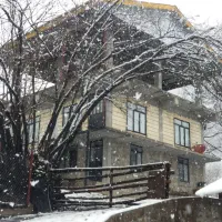 ویلا-200متری-با-2هزار-زمین-ییلاق-تاریخی-مریان