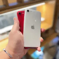 ایفون se2020 درحد نو ۱۲۸ گیگ