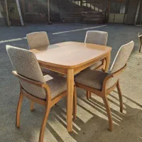 تولیدی صندلی و میز غذاخوری