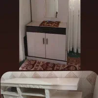 جاکفشی تمیز و سالم به همراه میزtv