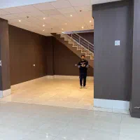 اجاره مغازه ۱۸۰ متری حاشیه خیابان نرجسیه زیر زمین