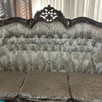 مبل ۹نفره با دوتاعسلی ومیز بزرگ سالم تخفیف هم داره