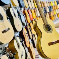 گیتار کلاسیک(پیک هندل سیم اضافه گلپیدور رایگان)