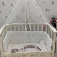 گهواره نو،قابلیت تکان دادن را دارد|تخت و سرویس خواب|تهران, خزانه|دیوار