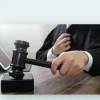 راهنمایی حقوقی در مورد پرونده های دادگاه ها