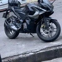 پالس ار ۲۰۰
