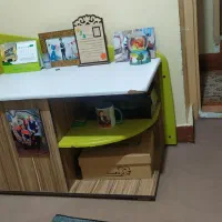 تخت و کمد کودک|تخت و صندلی بچه|شیراز, شهرک پرواز|دیوار