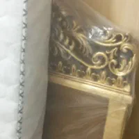 فقط تخت و تشک