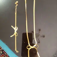 گردنبند و دستبند