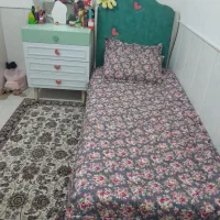 سرویس خواب با میز تحریر و خوشخواب یک نفره نو نو