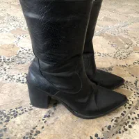 بوت و نیم بوت رنگ مشکی