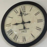 ساعت دیواری