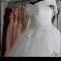 لباس عروس همراه با ژپون