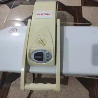 اتو پرس کاملا سالم و تمیز