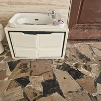 رو شویی با کابینت وشیر آلات