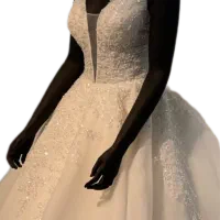 فروش ویژه لباس عروس کاملا سالم و تمیز