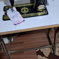 چرخ خیاطی دستی سالن قدیمی با میز|چرخ خیاطی و ریسندگی|مشهد, الهیه|دیوار